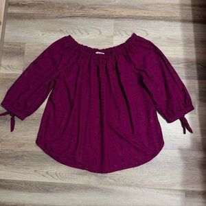 Elegant Off-Shoulder Burgundy Blouse 68 %Cotton 32% Rayón